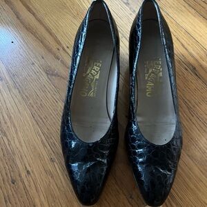 Black patent crocodile Ferragamo kitten heels 9